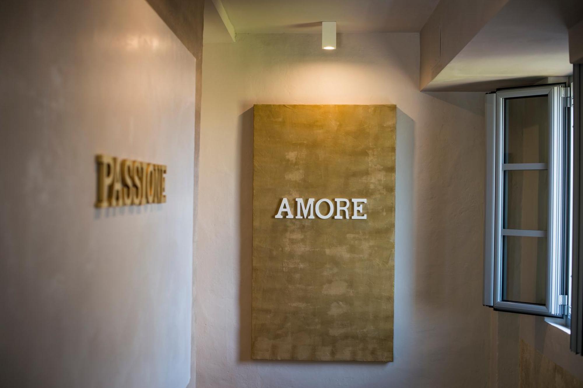 Palazzo Del Papa Country Suites เซียนา ภายนอก รูปภาพ