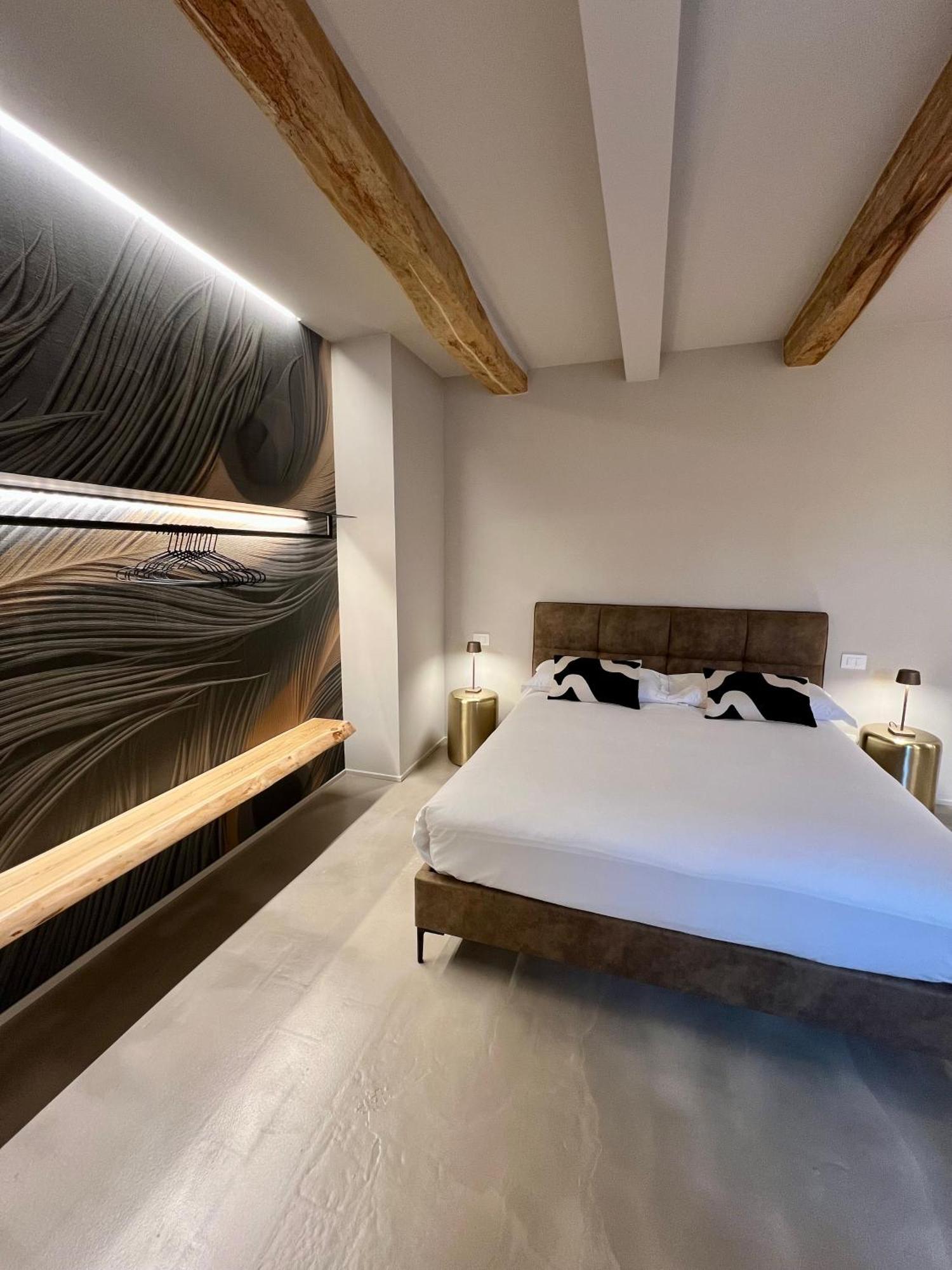 Palazzo Del Papa Country Suites เซียนา ภายนอก รูปภาพ